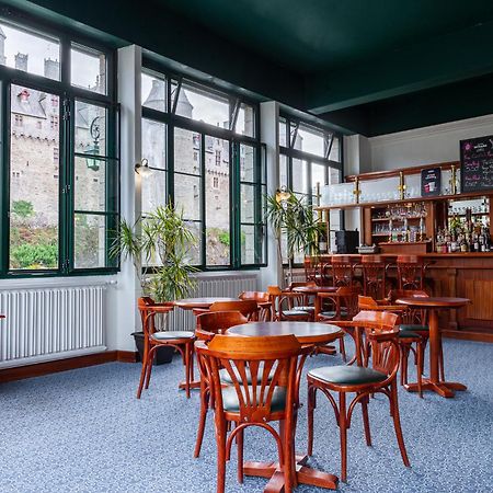 ג'וסלין Hotel Restaurant Du Chateau מראה חיצוני תמונה